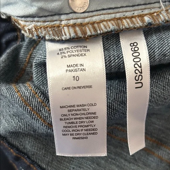 NWT New York & Co. Mid-Rise Super Skinny Size 6P (mid-tagged 10P) Jeans - Picture 5 of 5